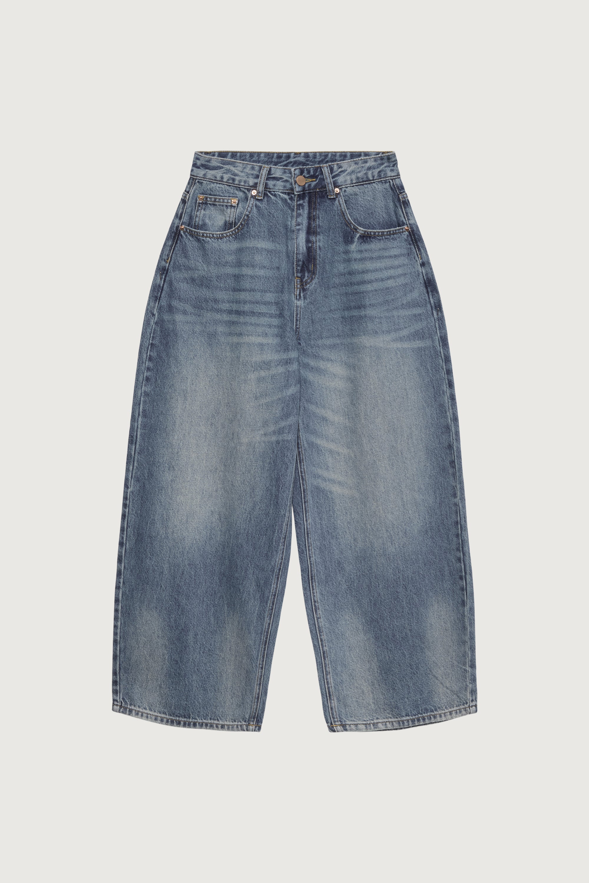 MEDIUM WASH WIDE LEG DENIM JEAN - Image 4
