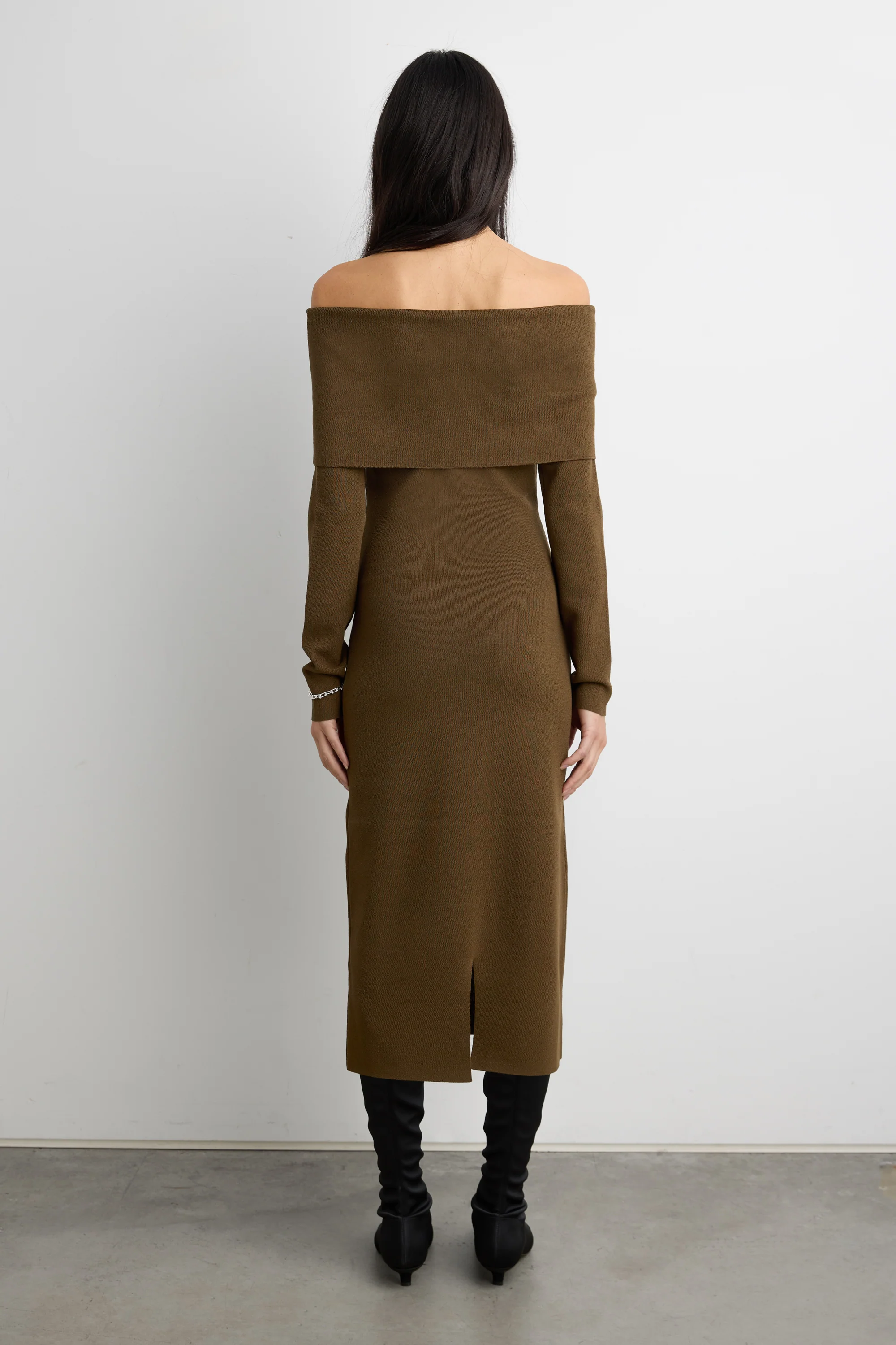 OFF THE SHOULDER LONG SLEEVE MIDI DRESS - Image 3