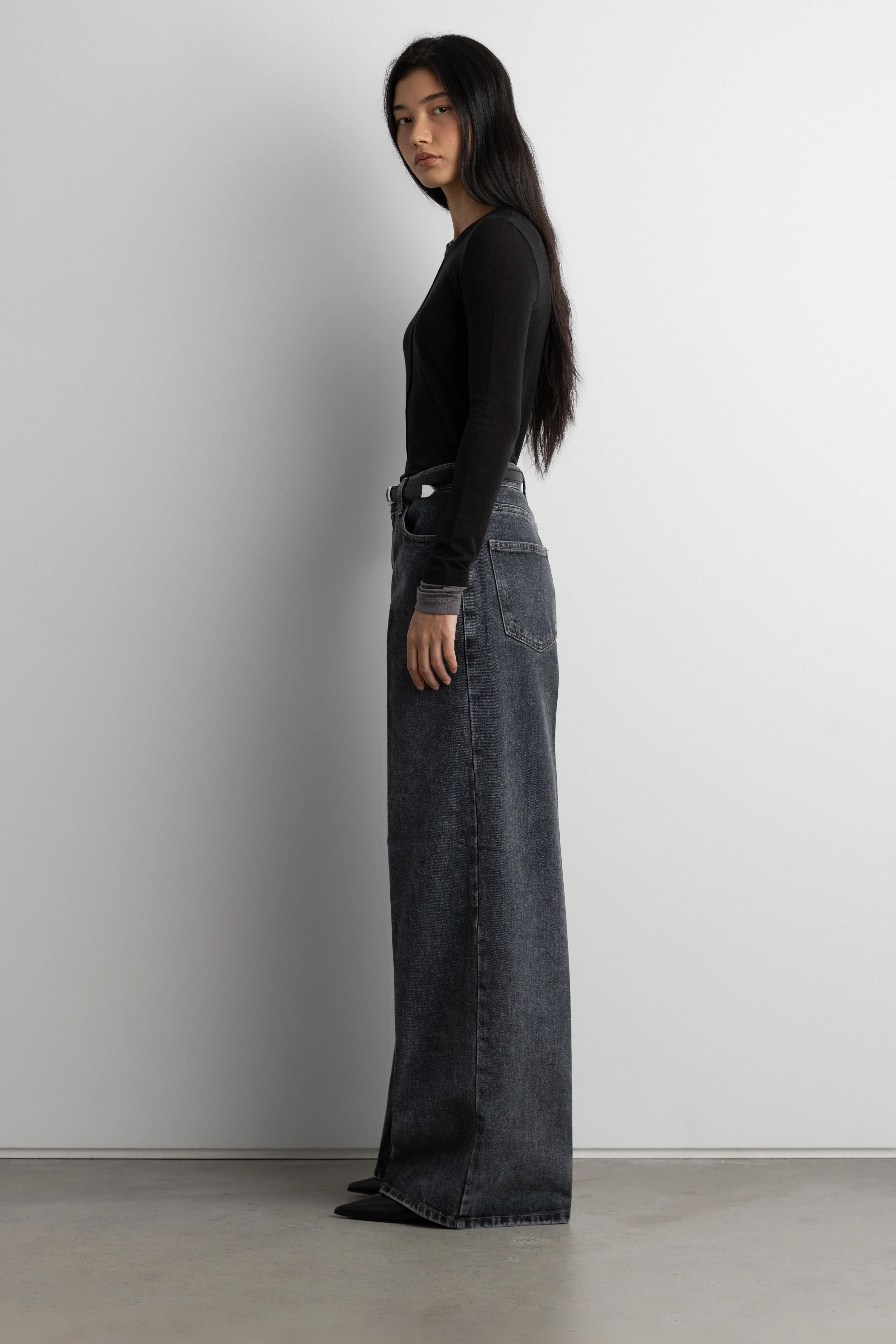 HIGH-RISE WIDE LEG JEAN - Image 3