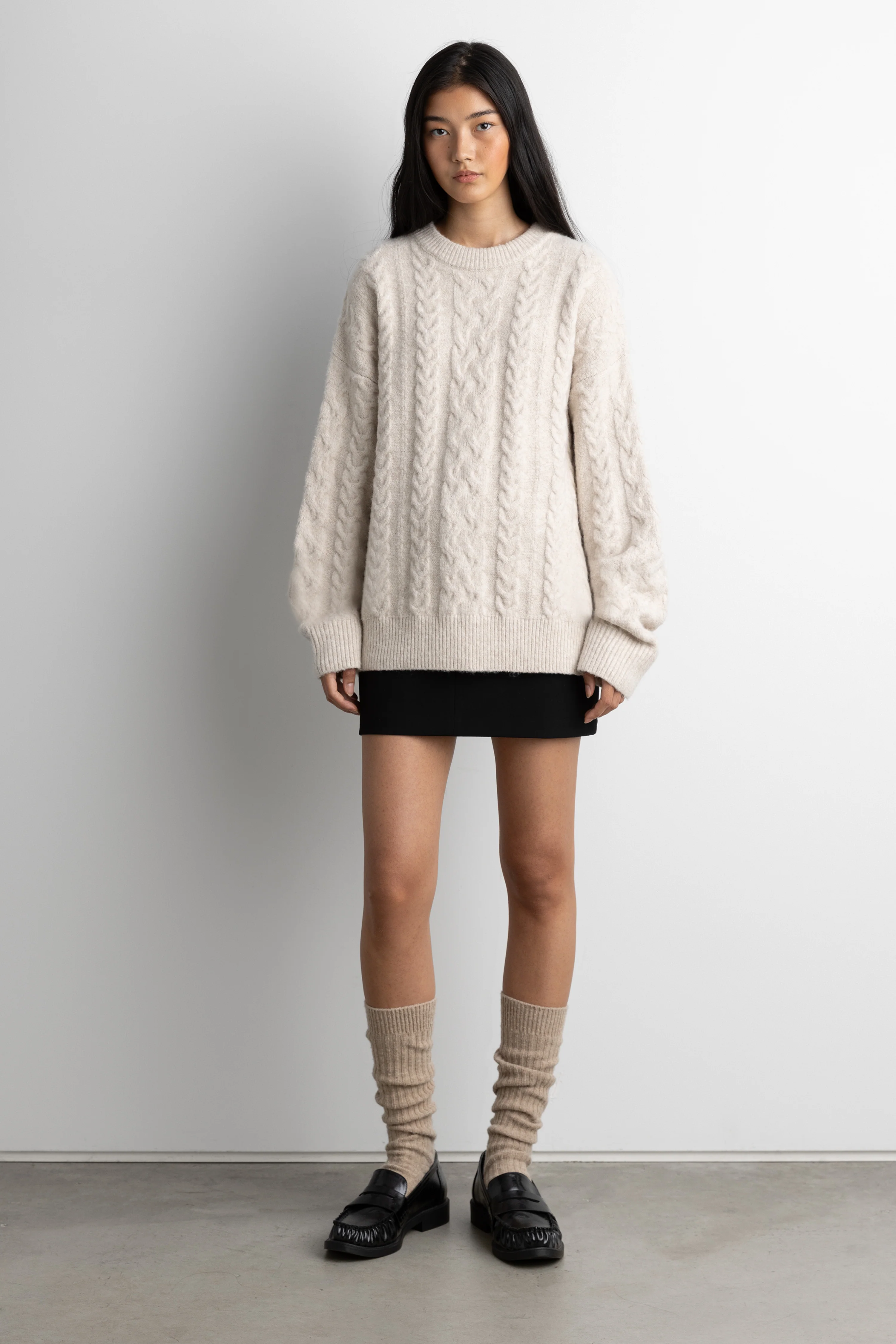 OVERSIZED CABLE KNIT SWEATER - Image 5