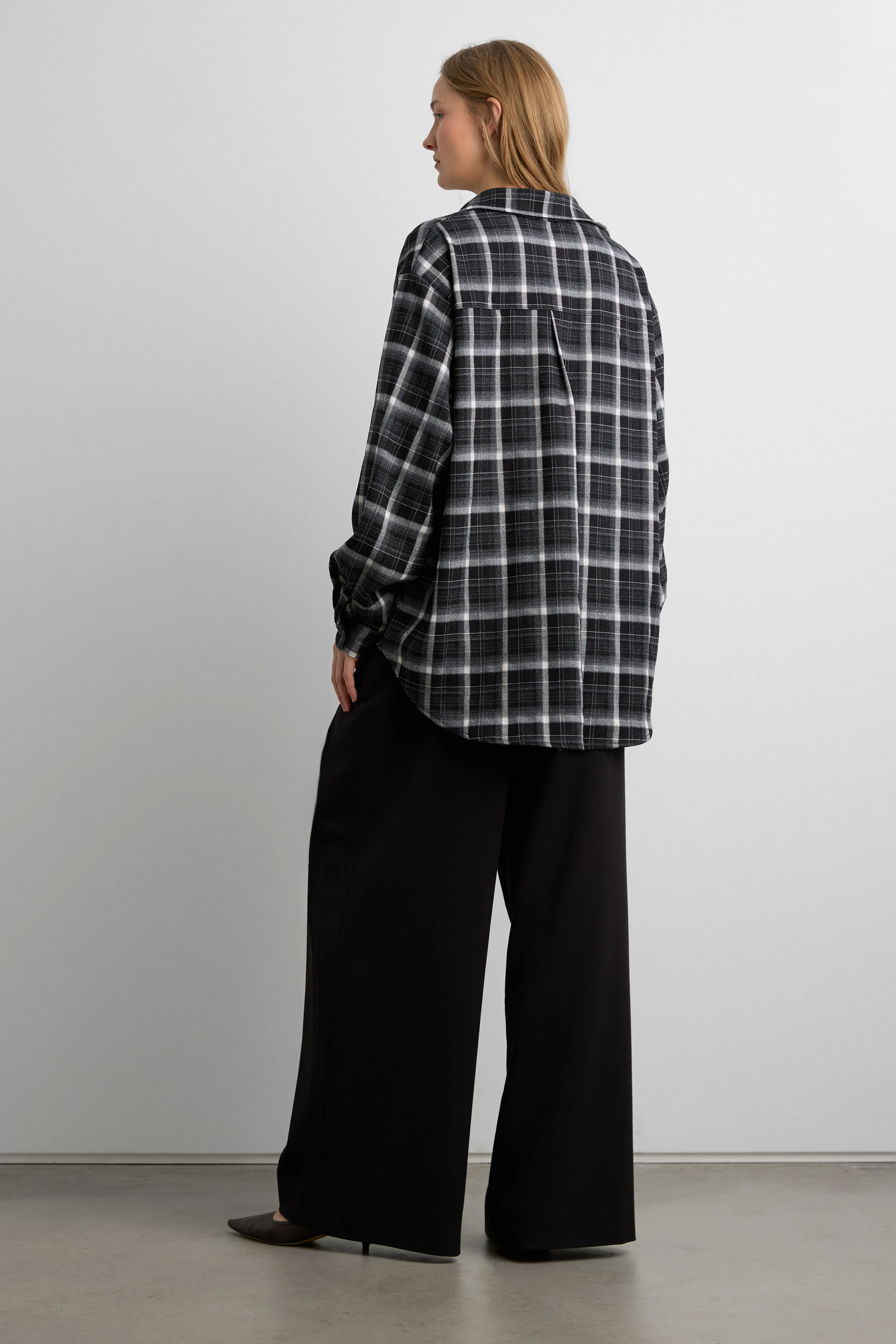 OVERSIZED FLANNEL PLAID SHIRT - Image 3