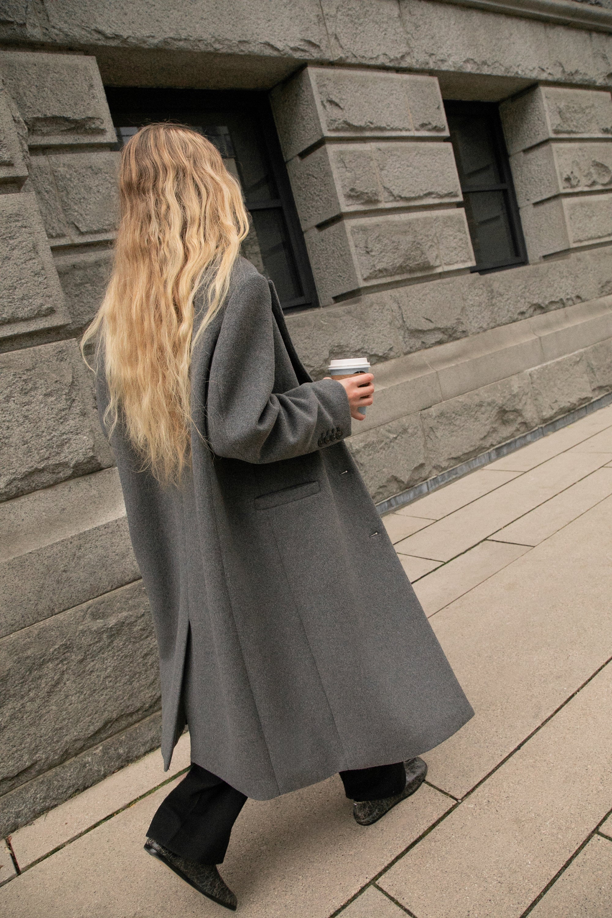 OVERSIZED WOOL-BLEND COAT - Image 4