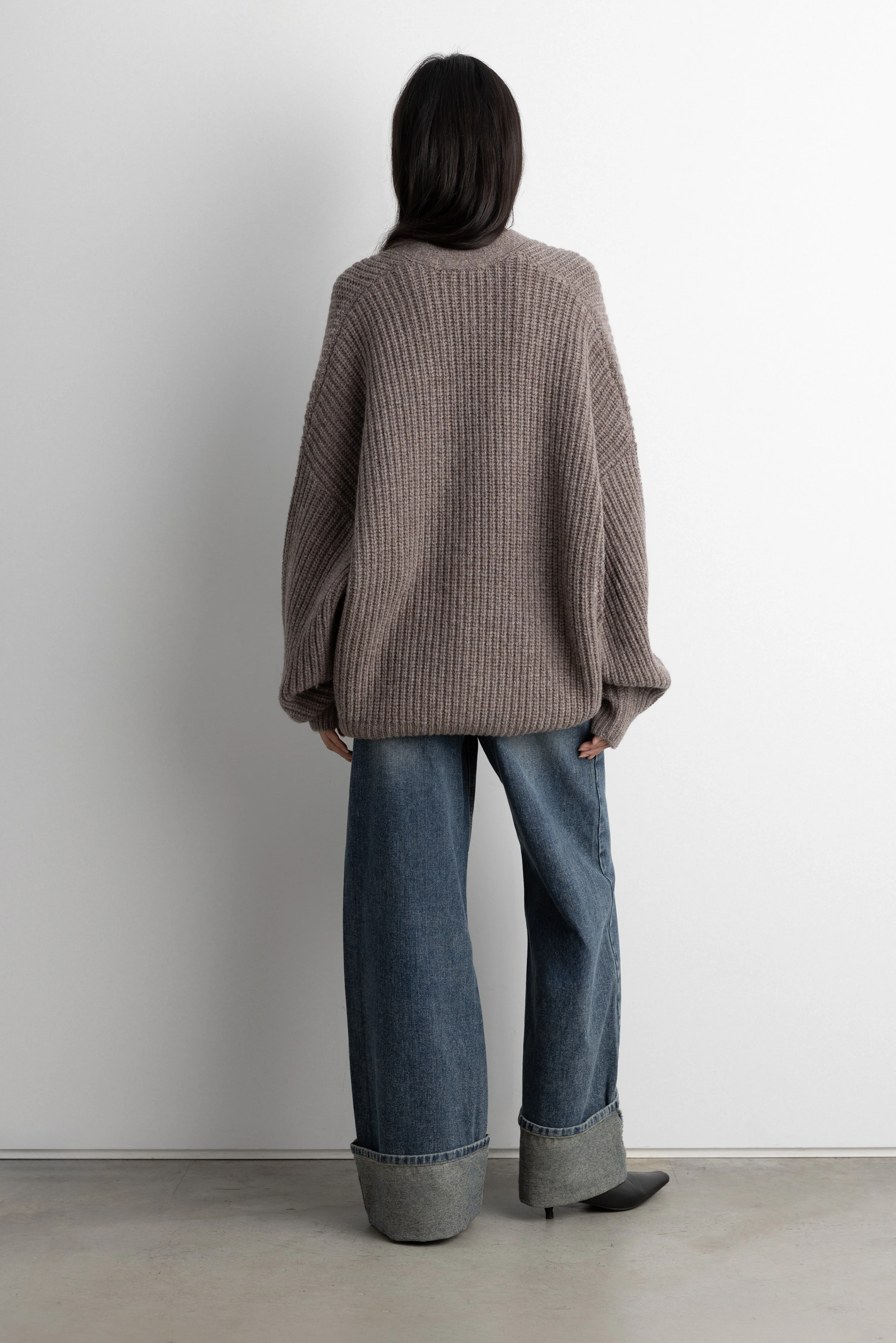 OVERSIZED SLOUCHY WOOL CARDIGAN - Image 4