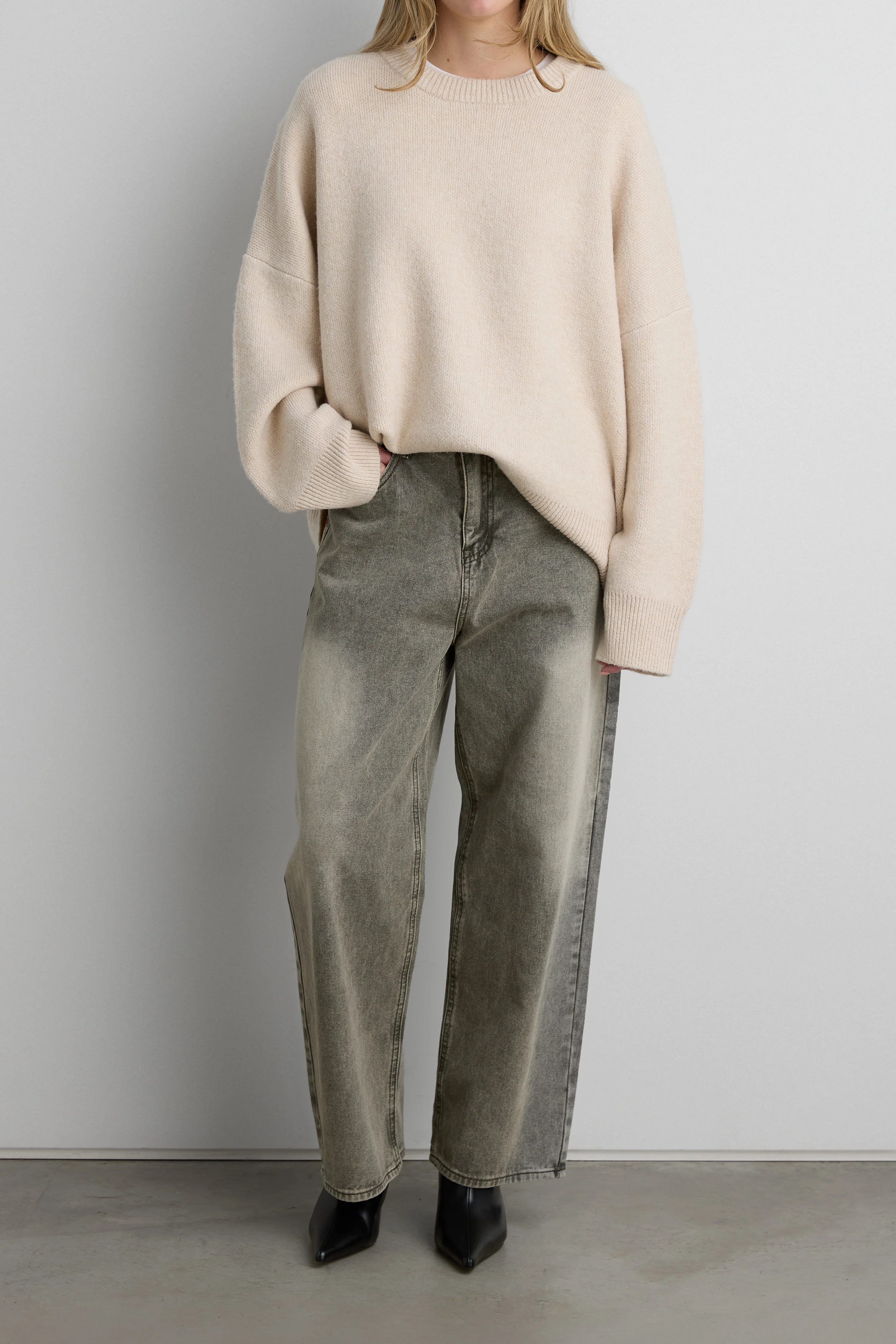 CREWNECK SWEATER - Image 20