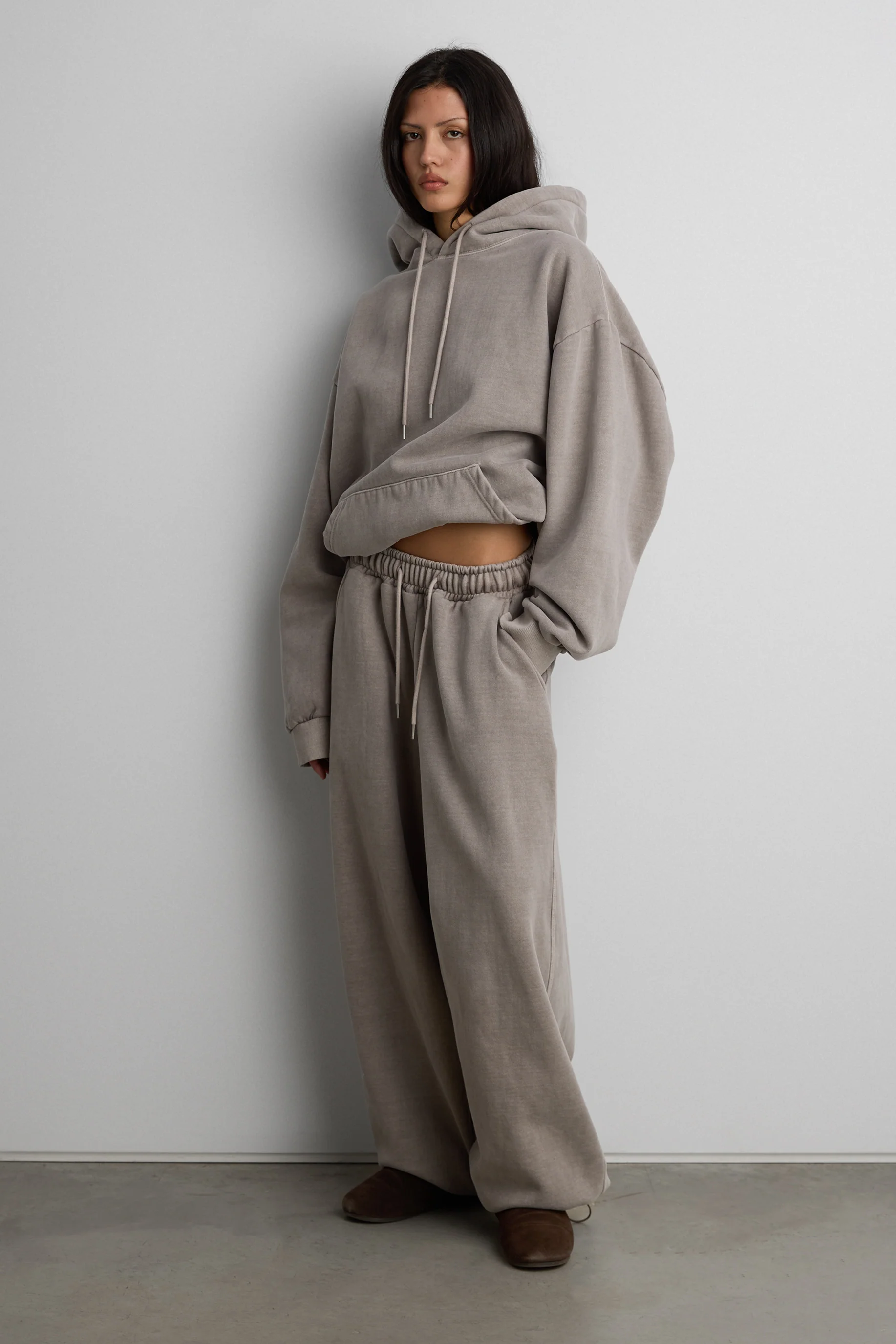 FLEECE STUDIO BOYFRIEND HOODIE - Image 11