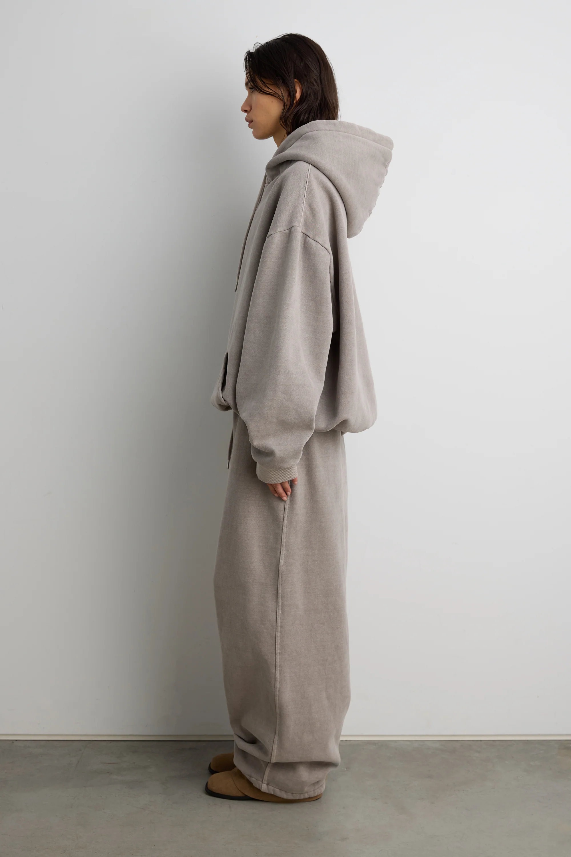 FLEECE STUDIO BOYFRIEND HOODIE - Image 14