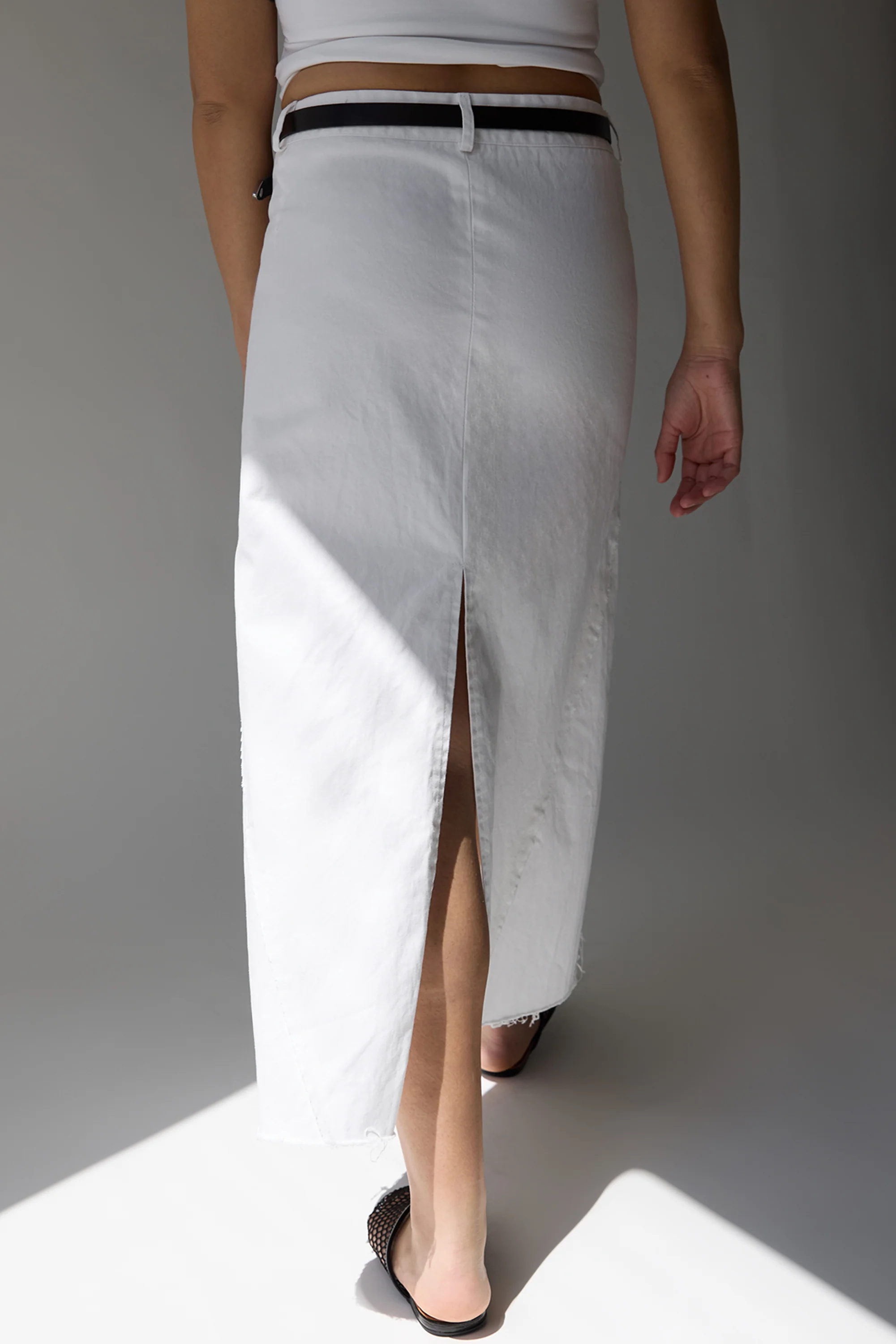 RAW HEM MIDI SKIRT - Image 3