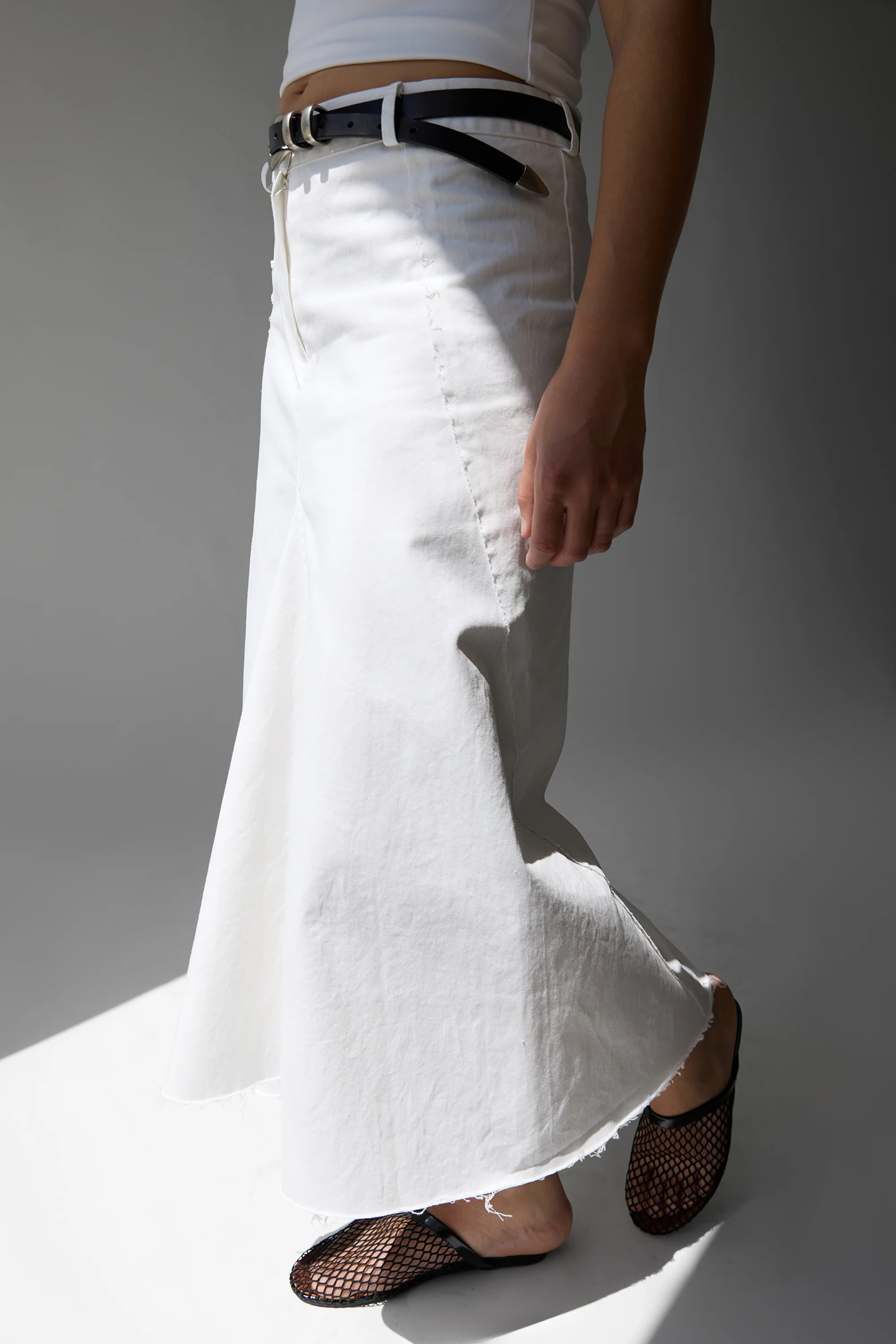 RAW HEM MIDI SKIRT - Image 4