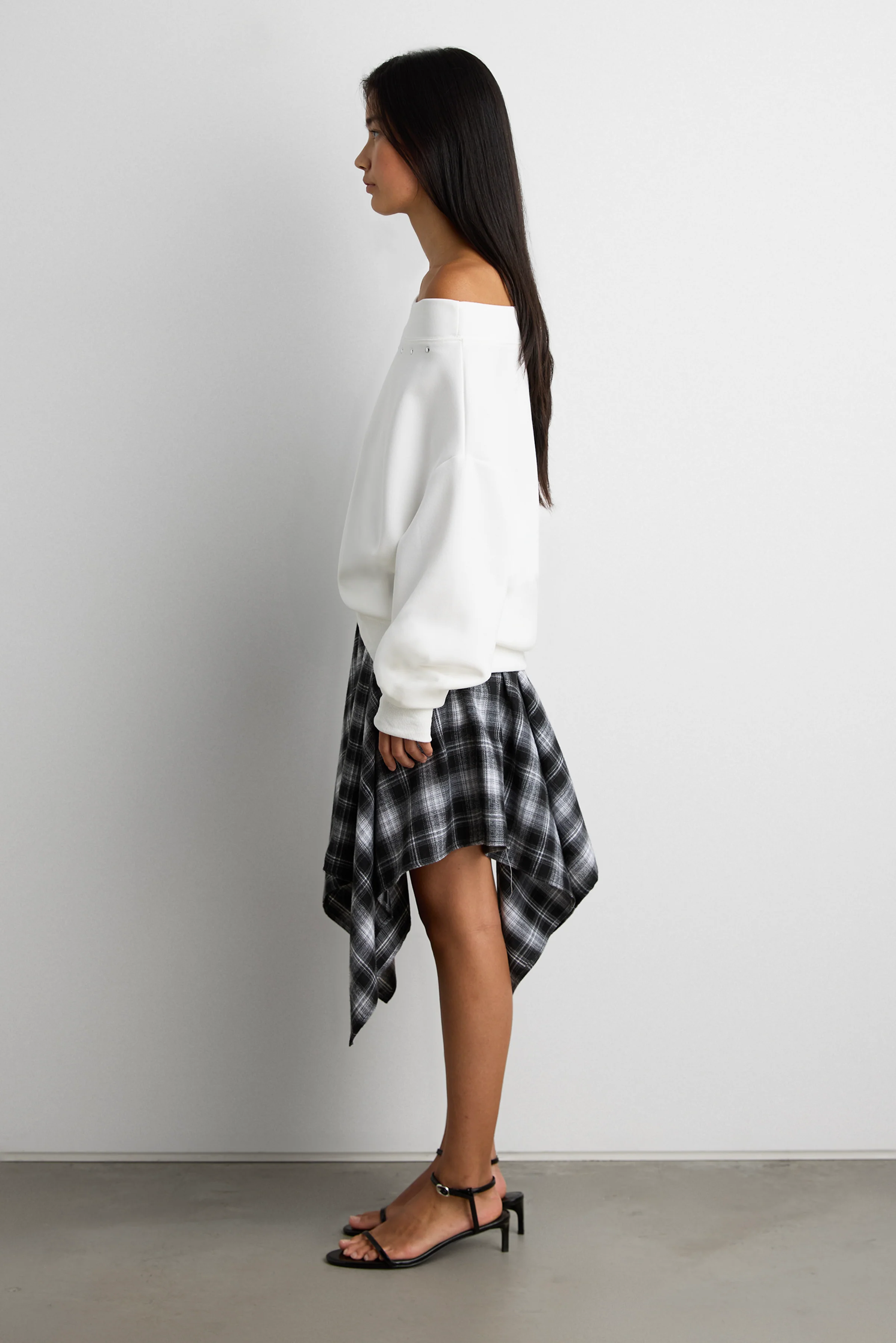 RELAXED STUDDED OFF SHOULDER TOP - Image 3