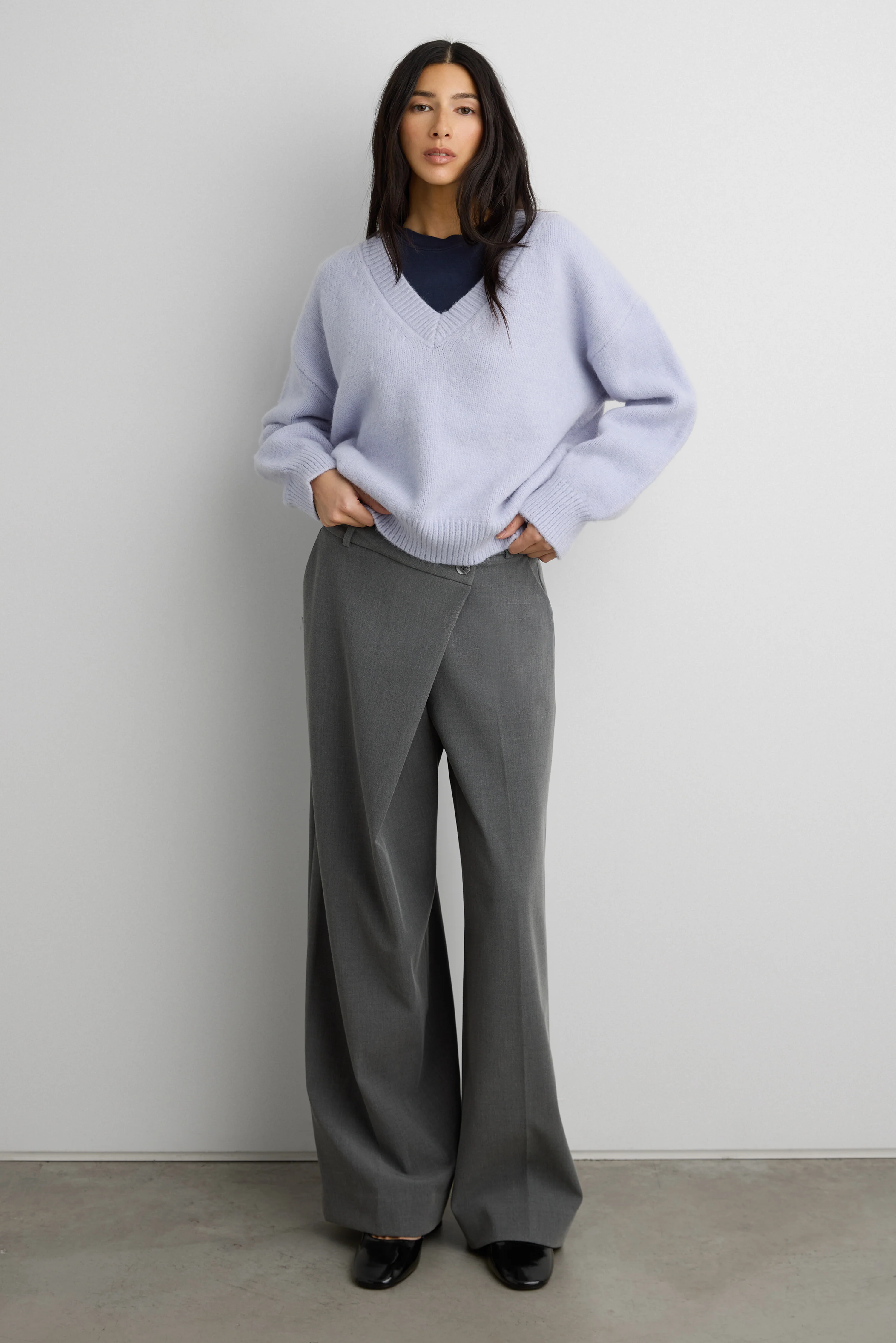 RIBBED KNIT V-NECK SWEATER - Image 4