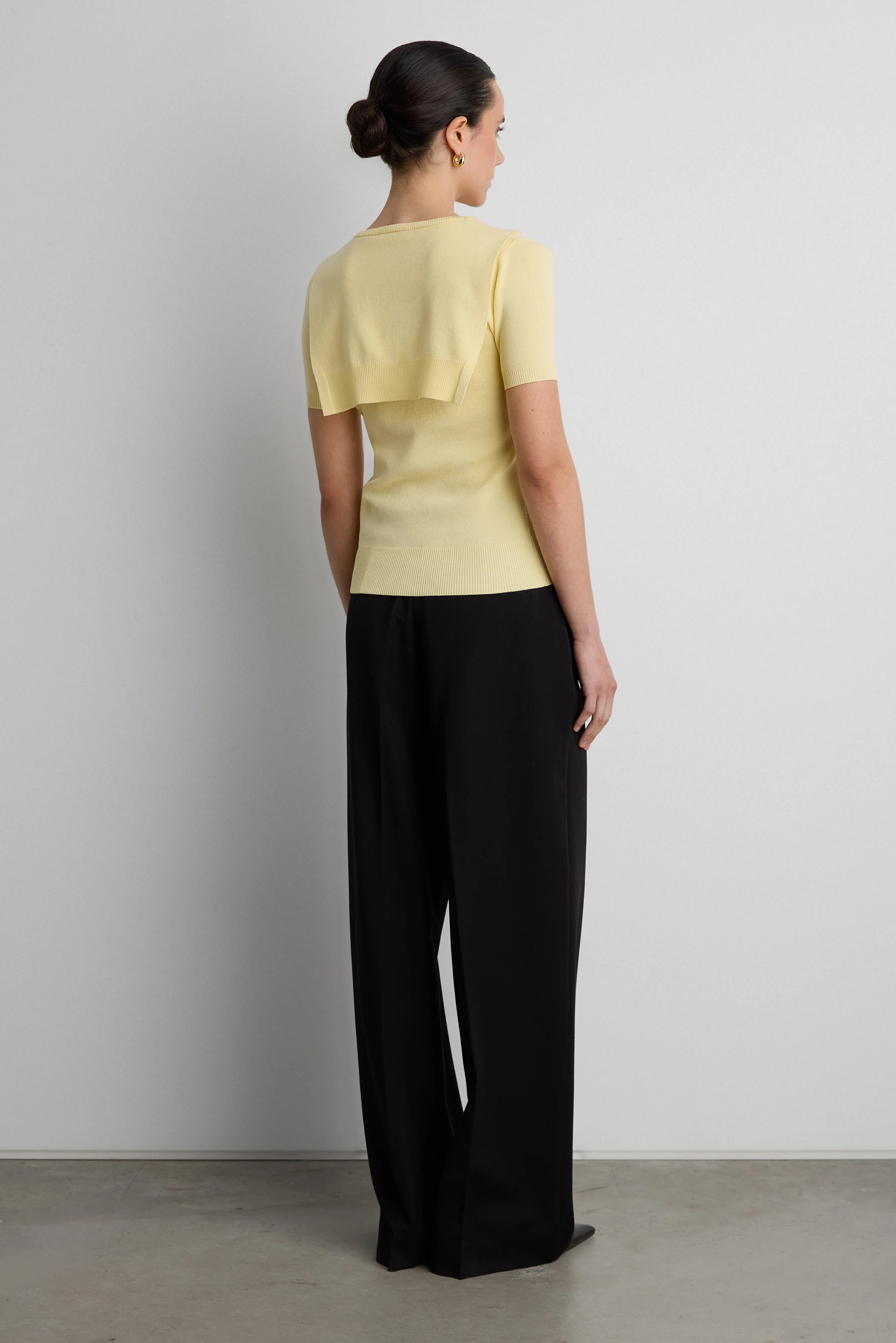 SHORT SLEEVE SWEATER WITH TIED FRONT EFFECT - Image 3