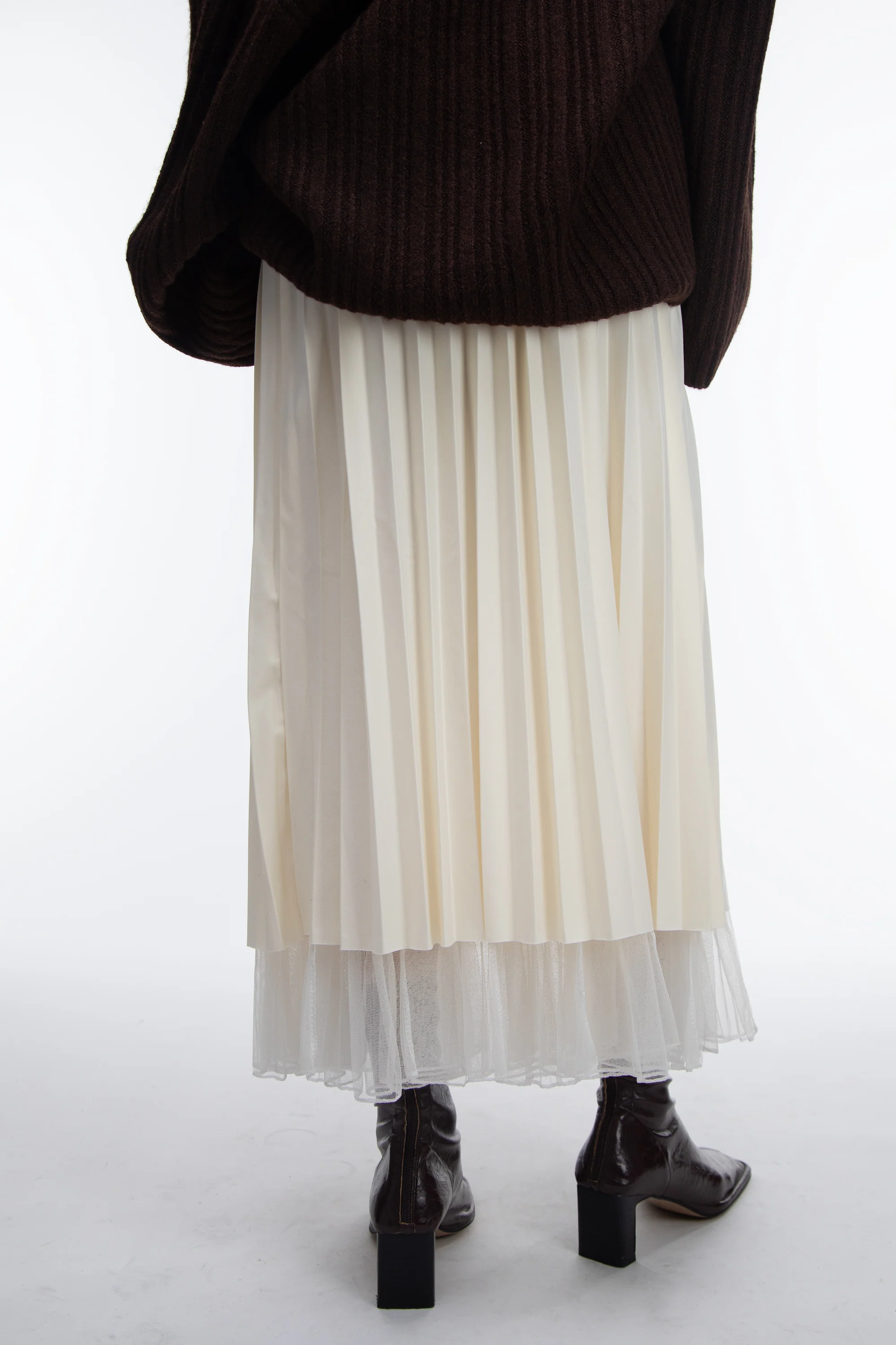 REVERSIBLE LAYERED PLEATED MIDI SKIRT - Image 5