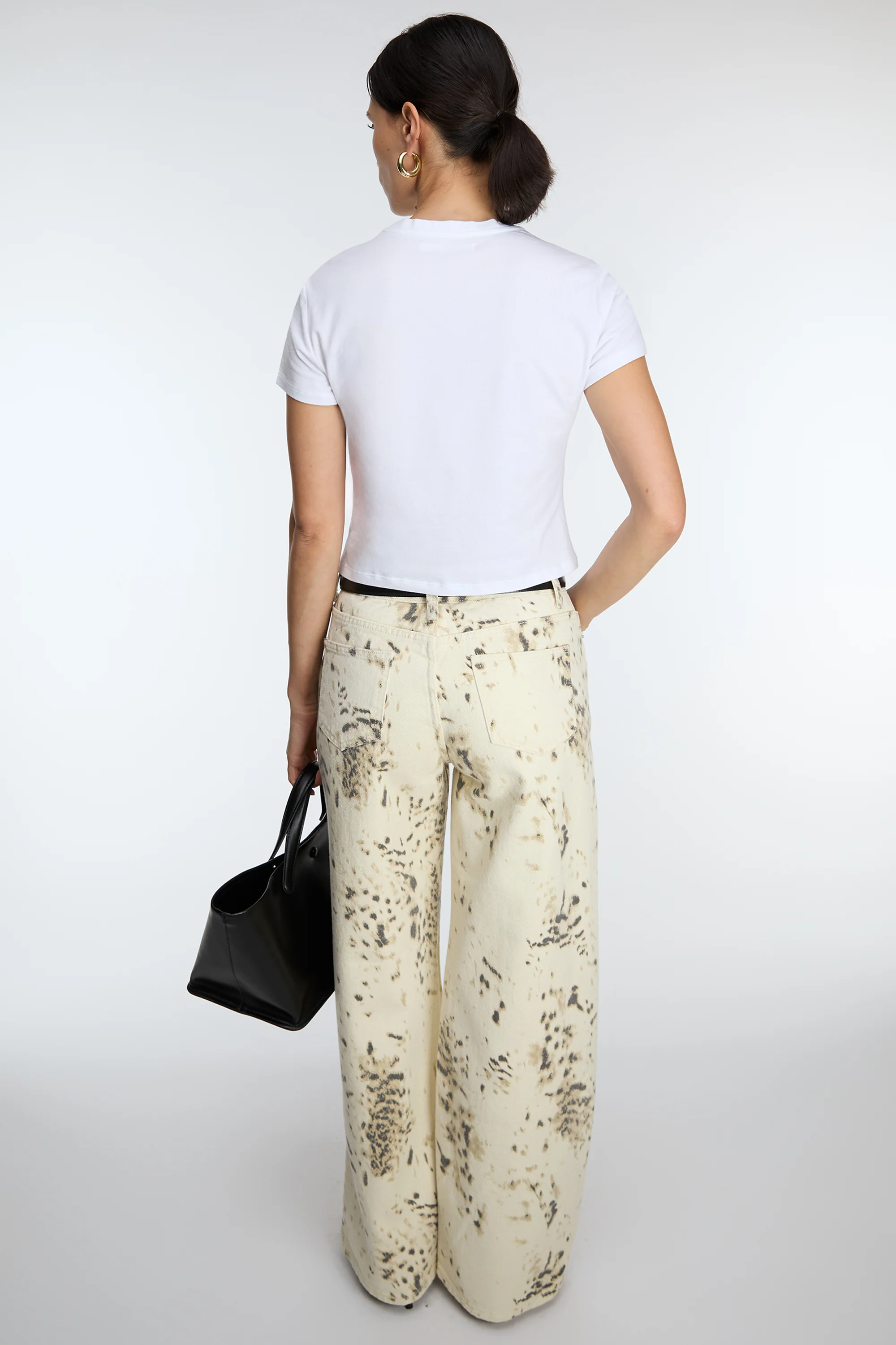 COTTON MODAL SLIM FIT CREWNECK T-SHIRT - Image 12