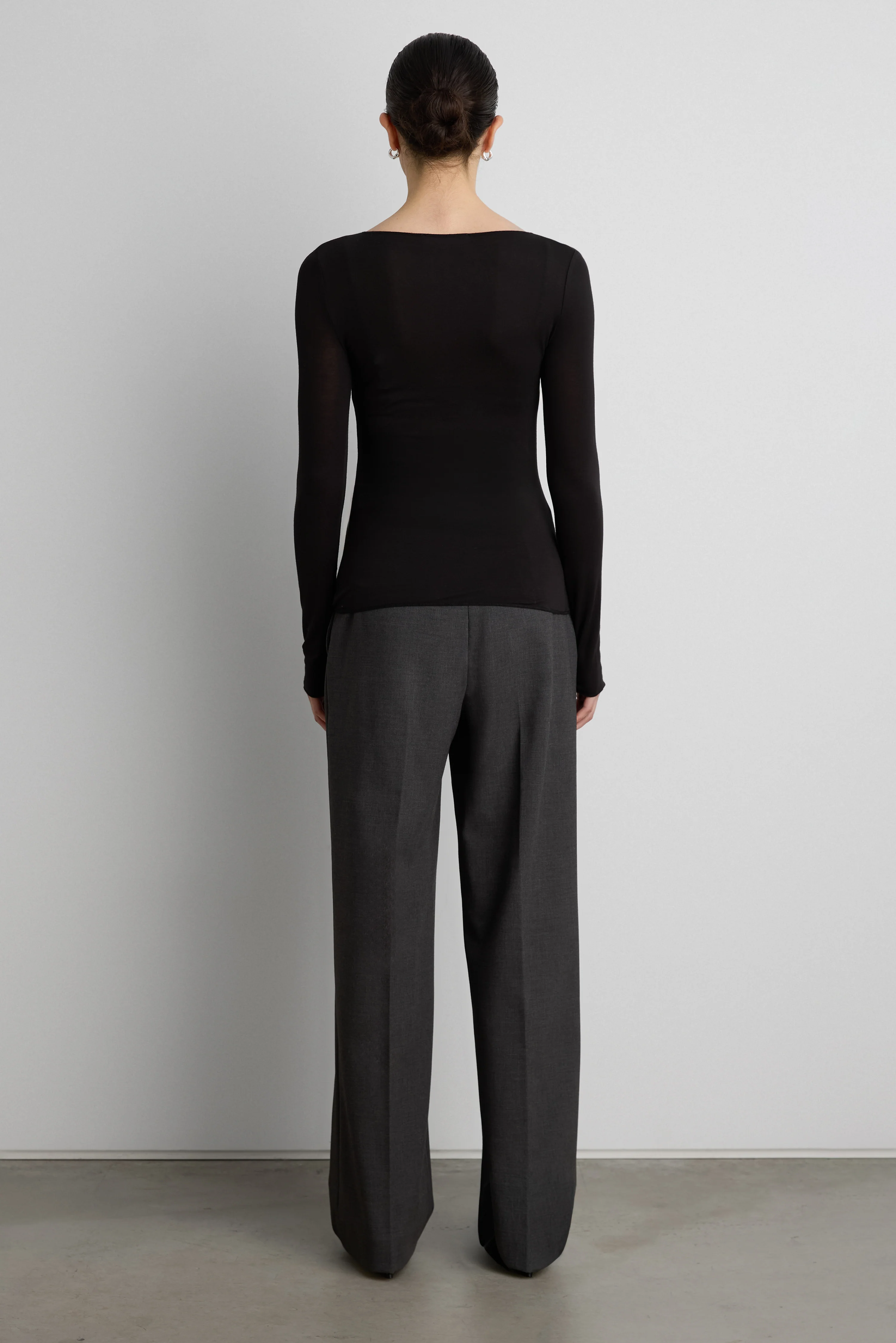 SHEER LIGHTWEIGHT BOAT NECK TOP - Image 10