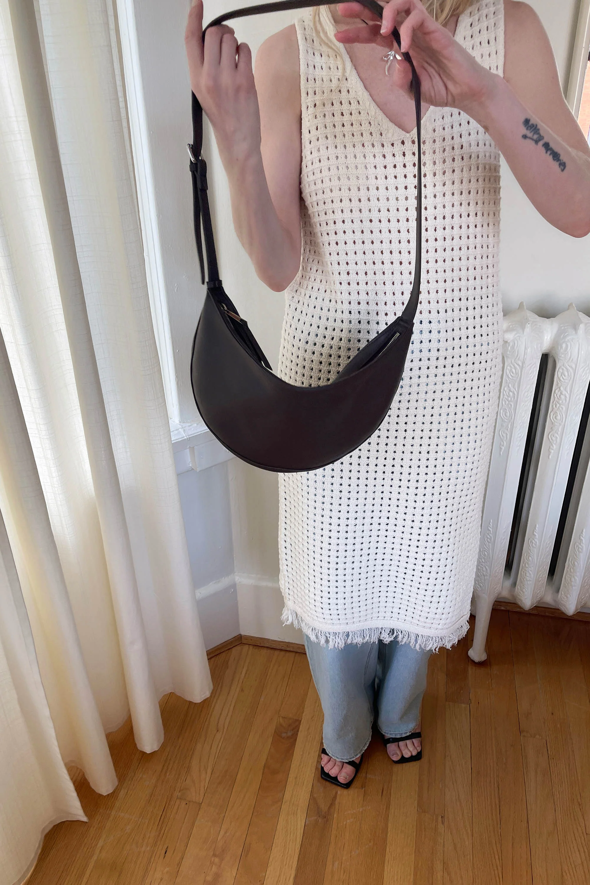 VEGAN LEATHER SLING BAG - Image 6