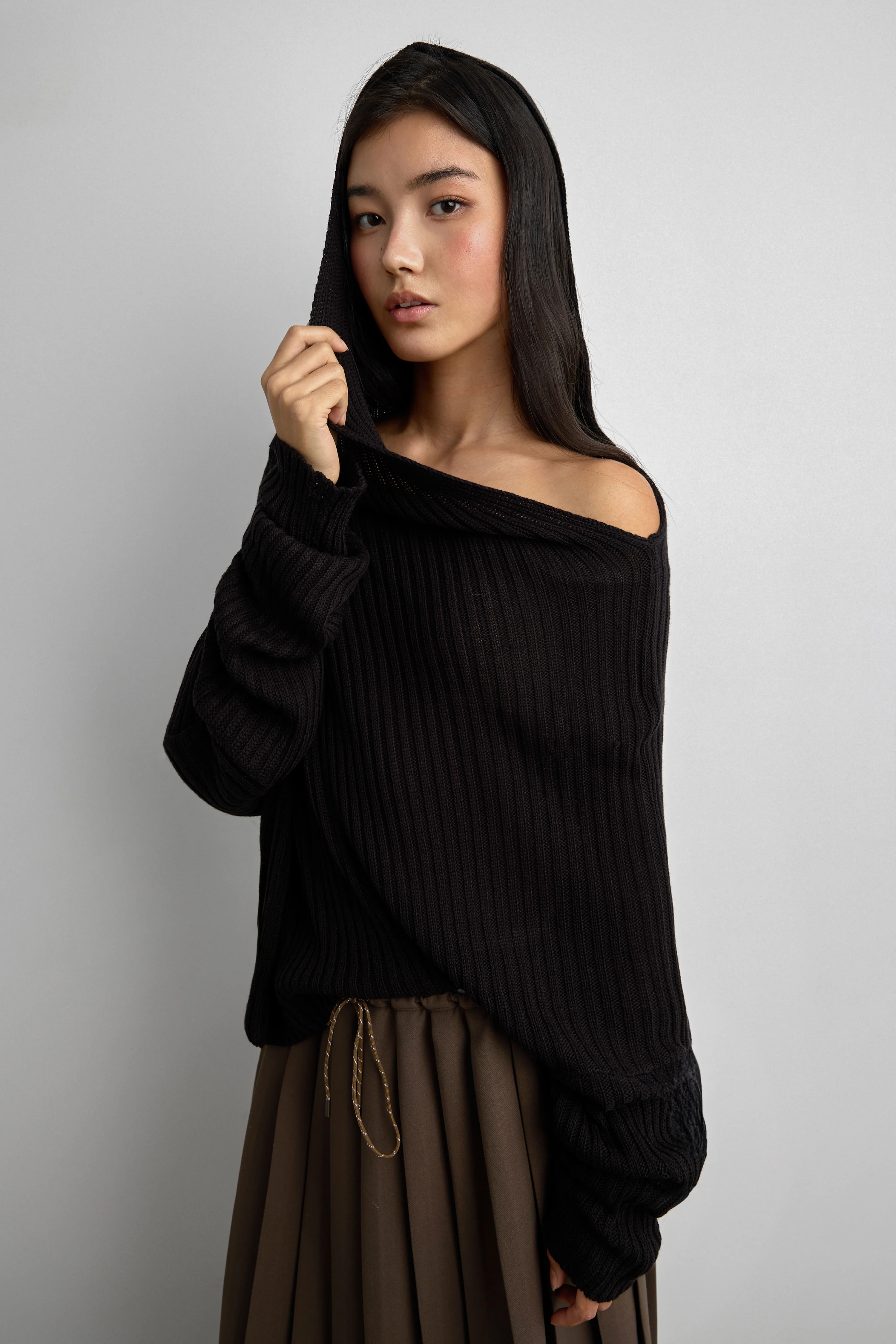 SLOUCHY OFF THE SHOULDER KNIT HOODIE - Image 11