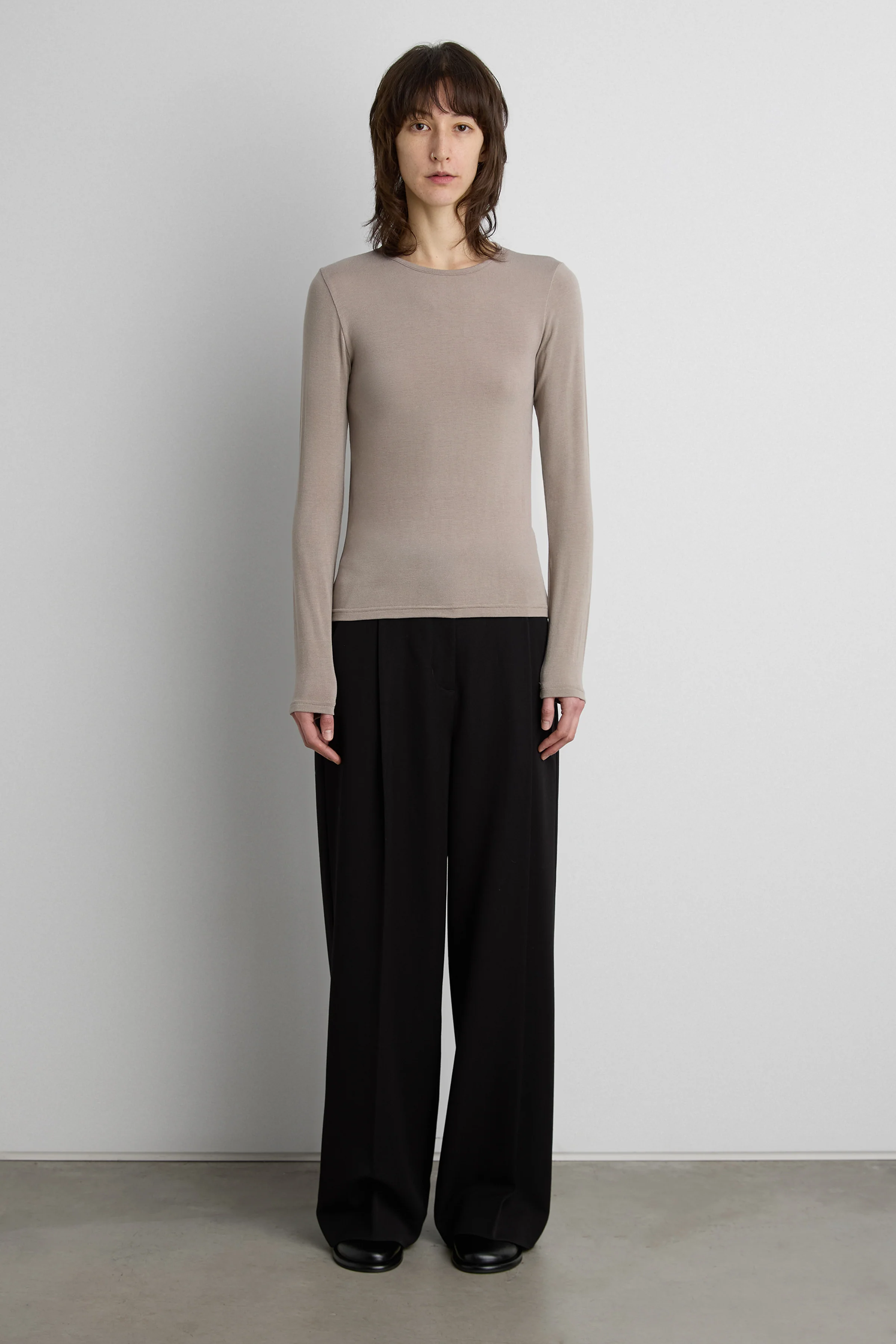 SOFT CLASSIC LONG SLEEVE TOP - Image 16