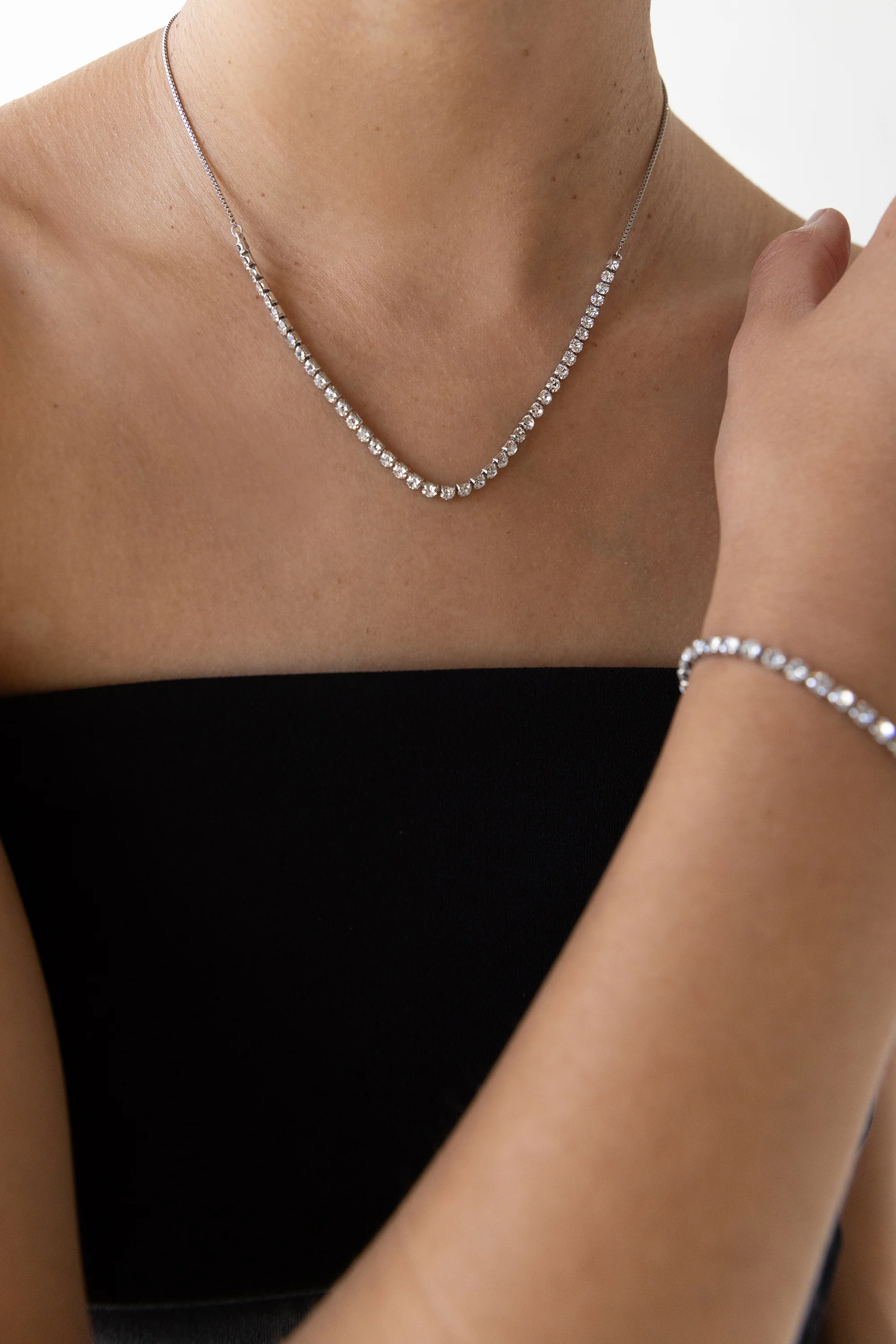 SPARKLY SLIP BEAD NECKLACE - Image 4