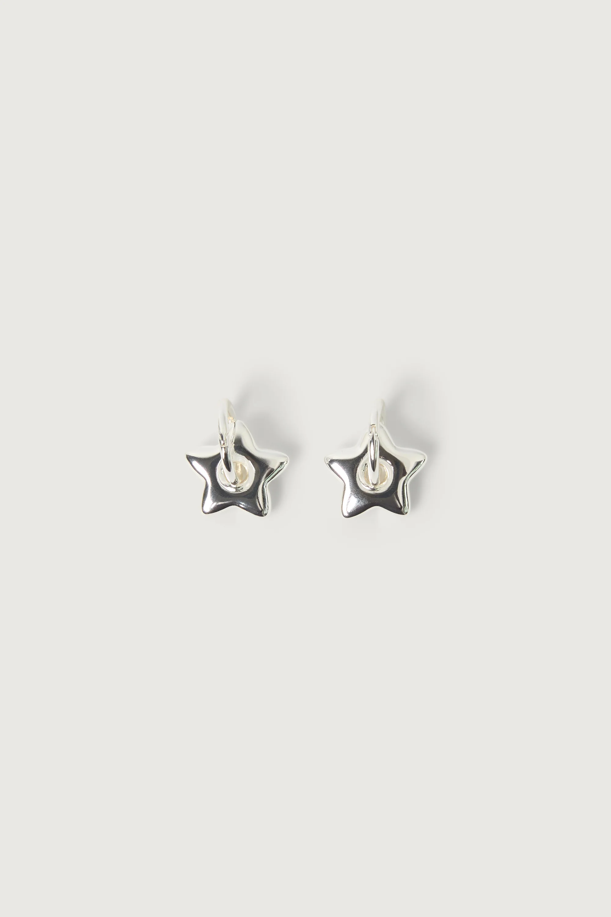 STAR PENDANT HOOP EARRINGS - Image 3