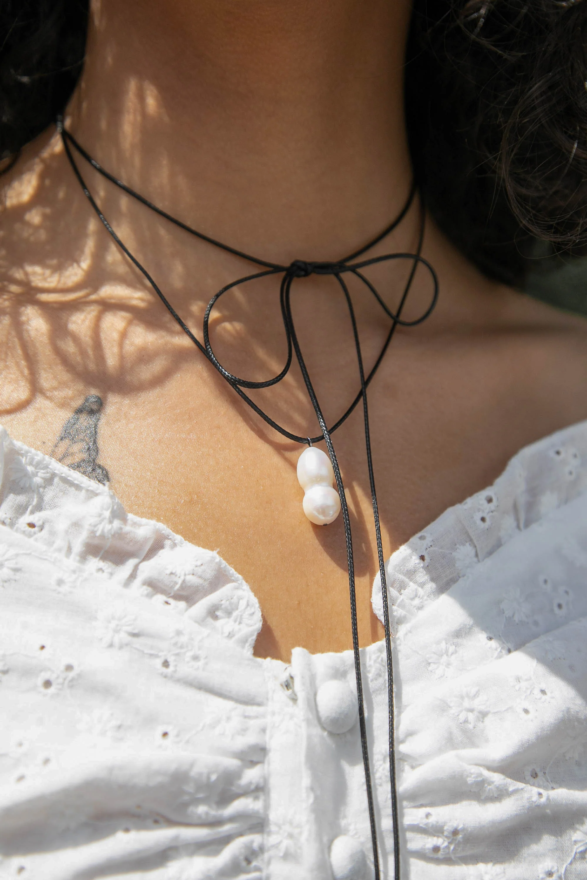 STRING NECKLACE WITH PENDANT - Image 2