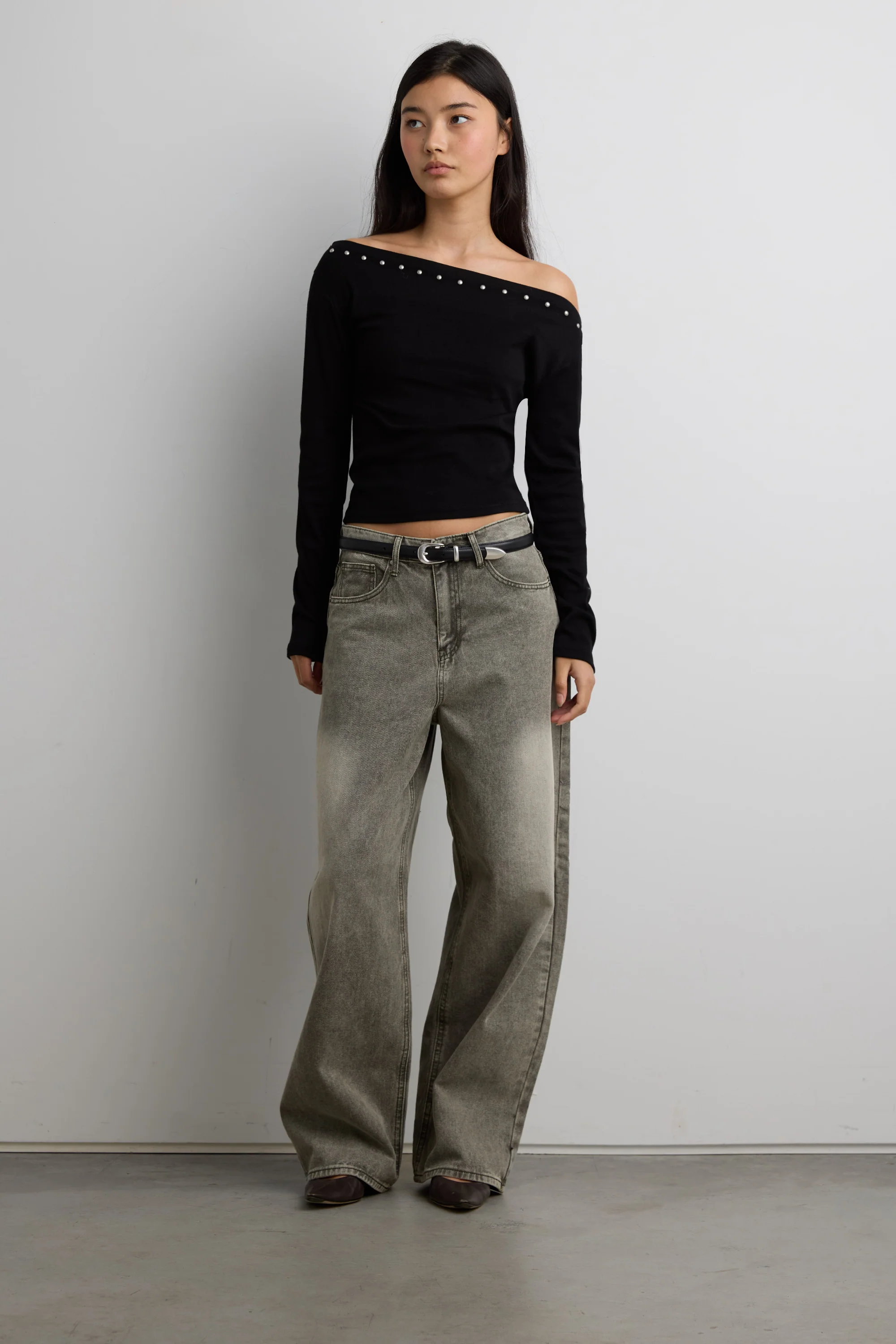 STUD DETAIL OFF THE SHOULDER TOP - Image 5