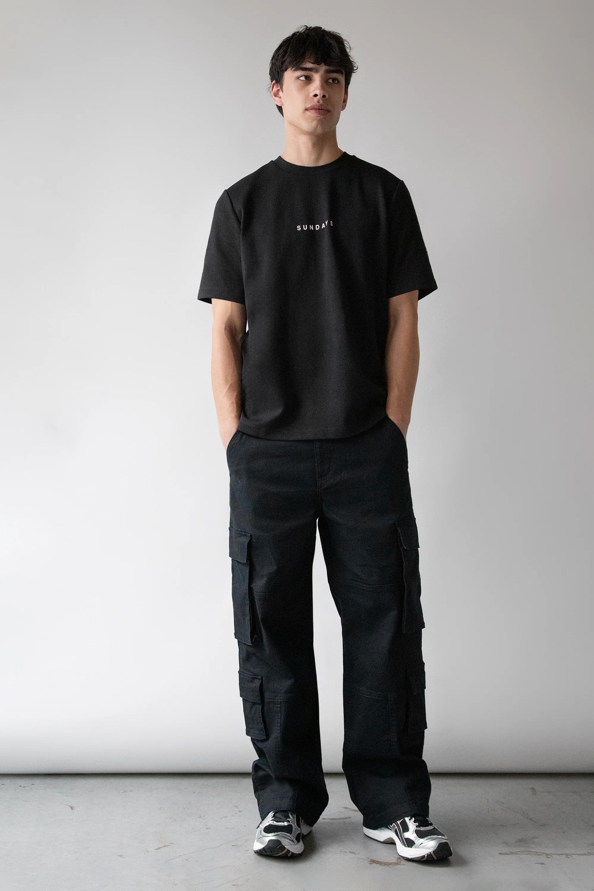 SUNDAY HEAVYWEIGHT CREWNECK T-SHIRT - Image 12