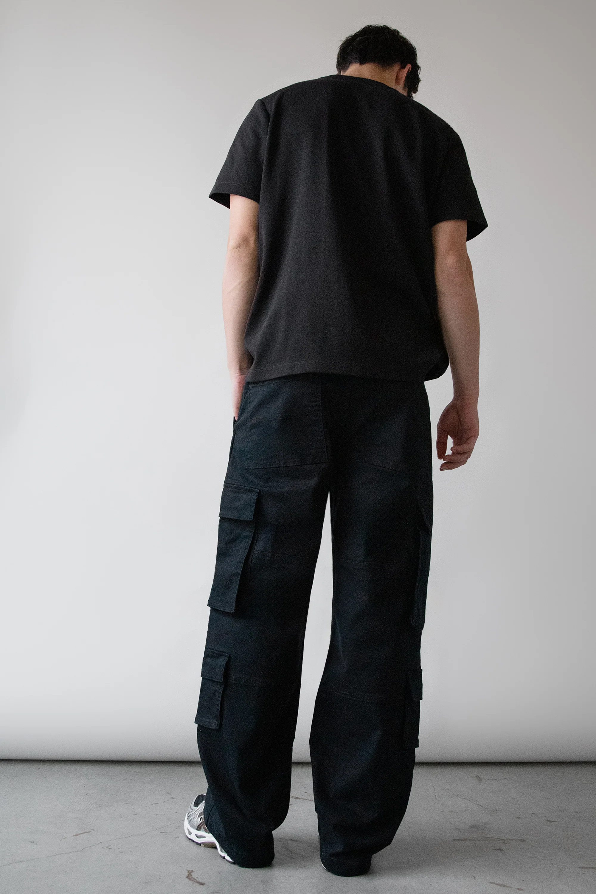 SUNDAY HEAVYWEIGHT CREWNECK T-SHIRT - Image 15