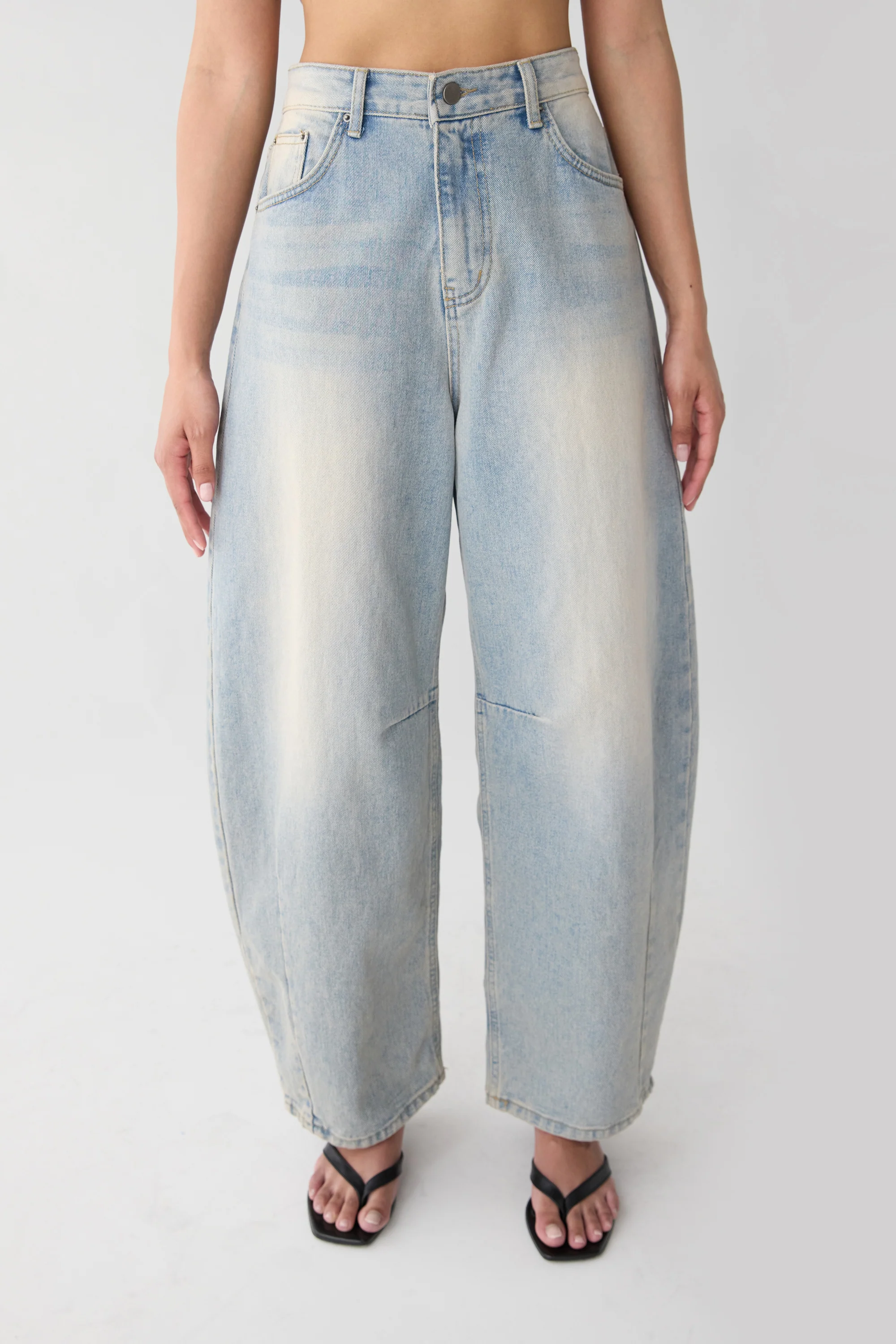 VINTAGE WASH BARREL JEAN - Image 2