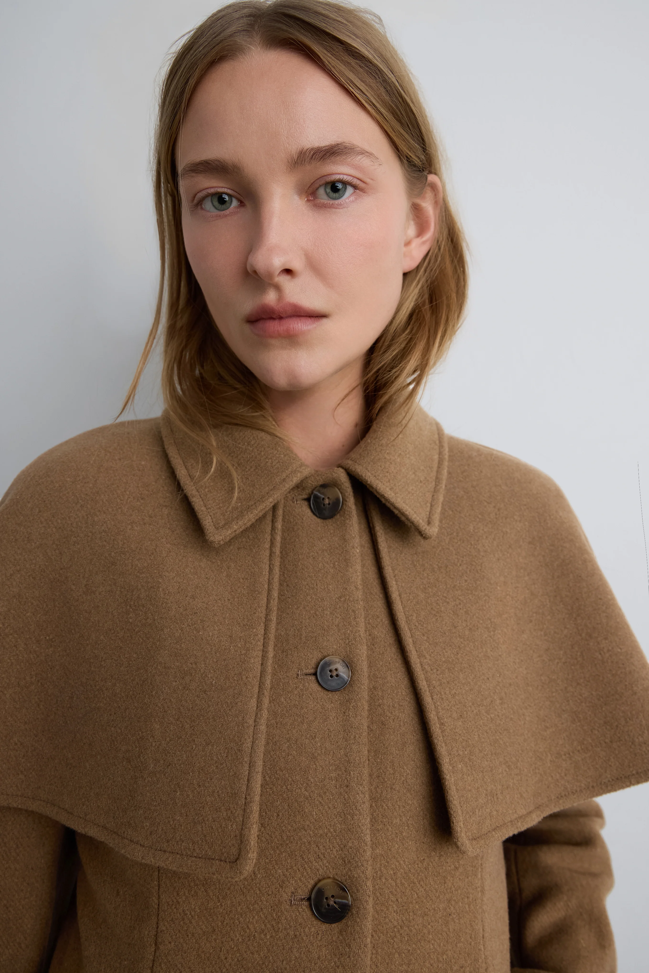 WOOL-BLEND COAT WITH CAPE - Image 4