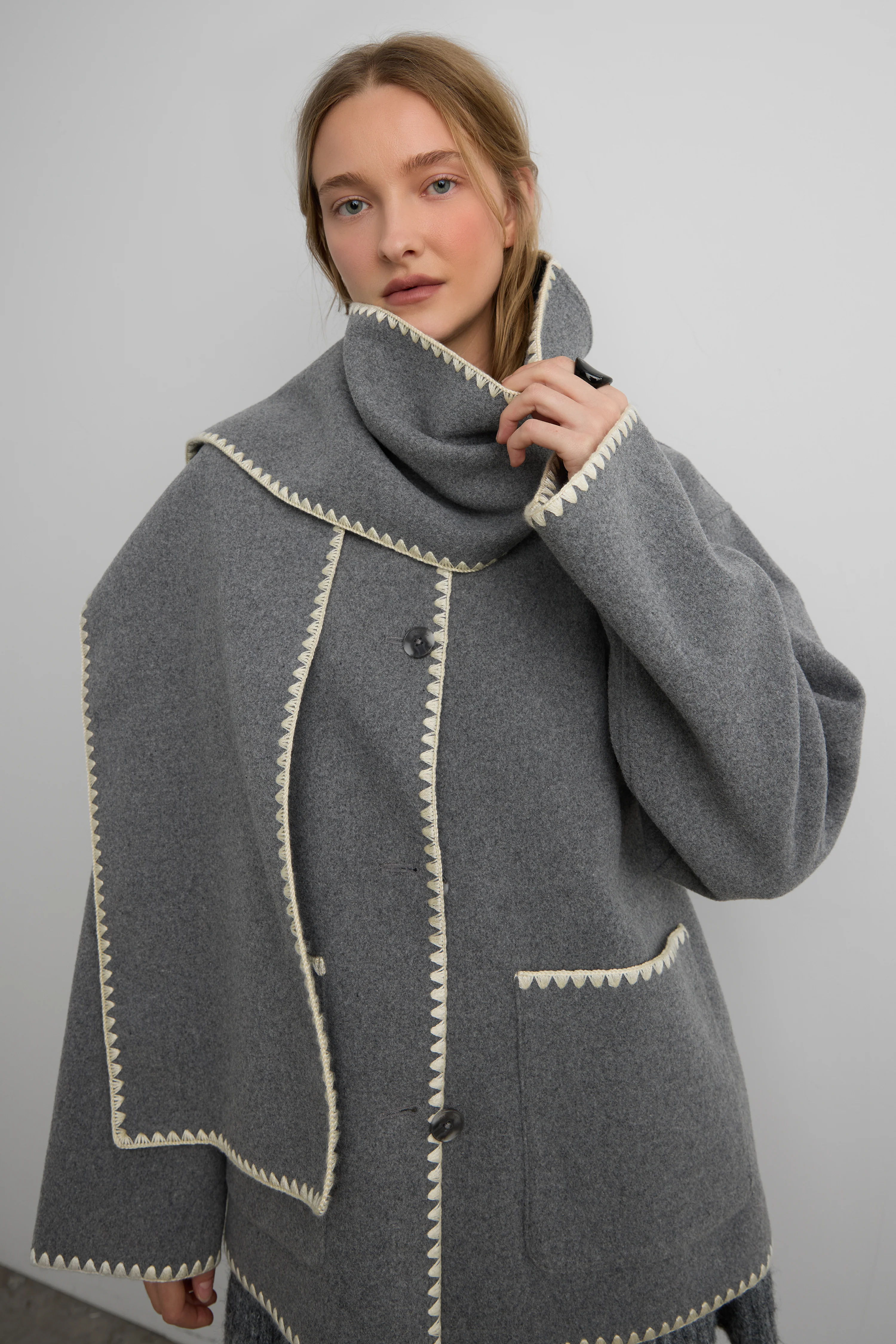 WOOL-BLEND CONTRAST STITCH SCARF JACKE - Image 13