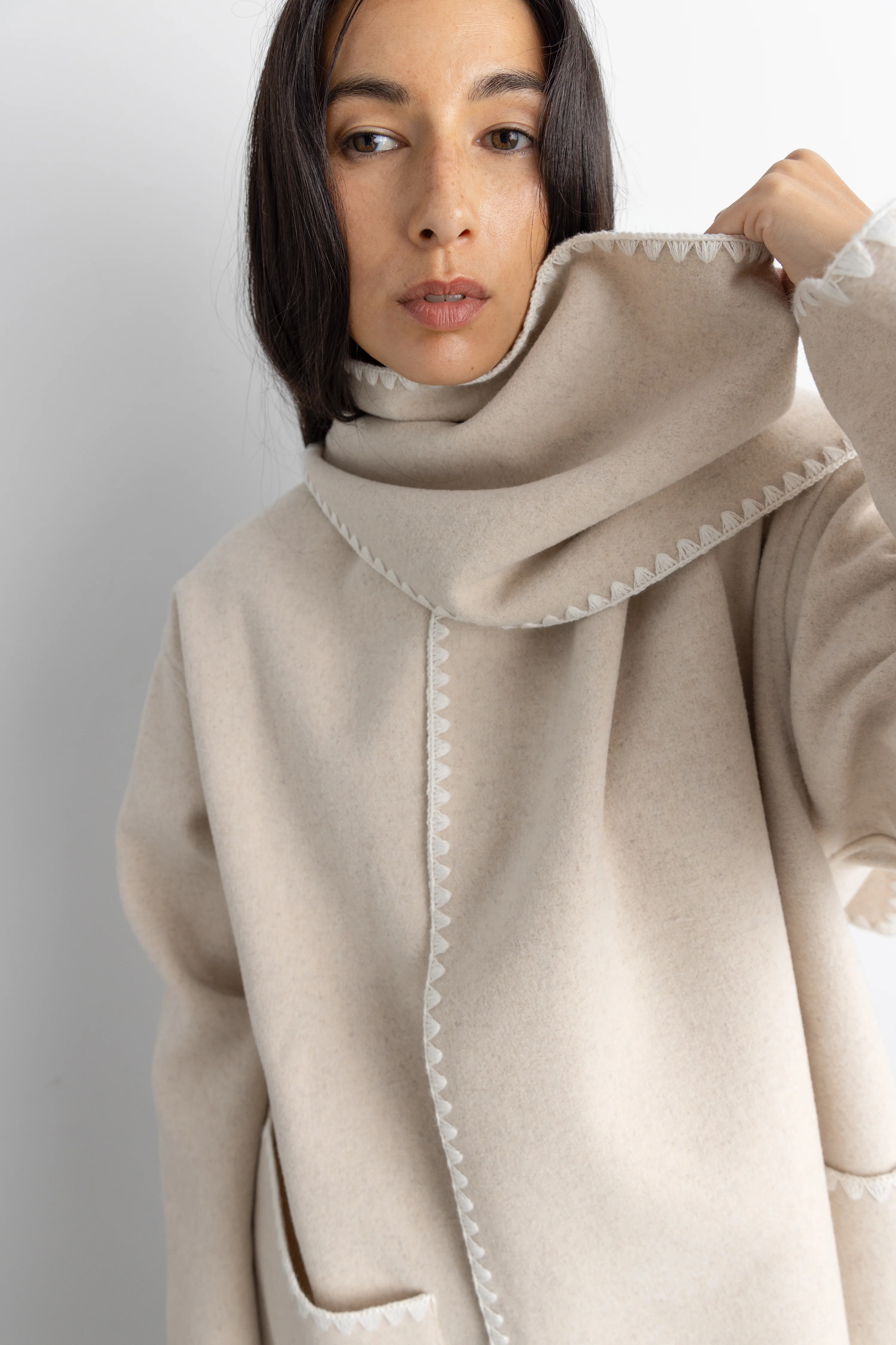 WOOL-BLEND CONTRAST STITCH SCARF JACKE - Image 15