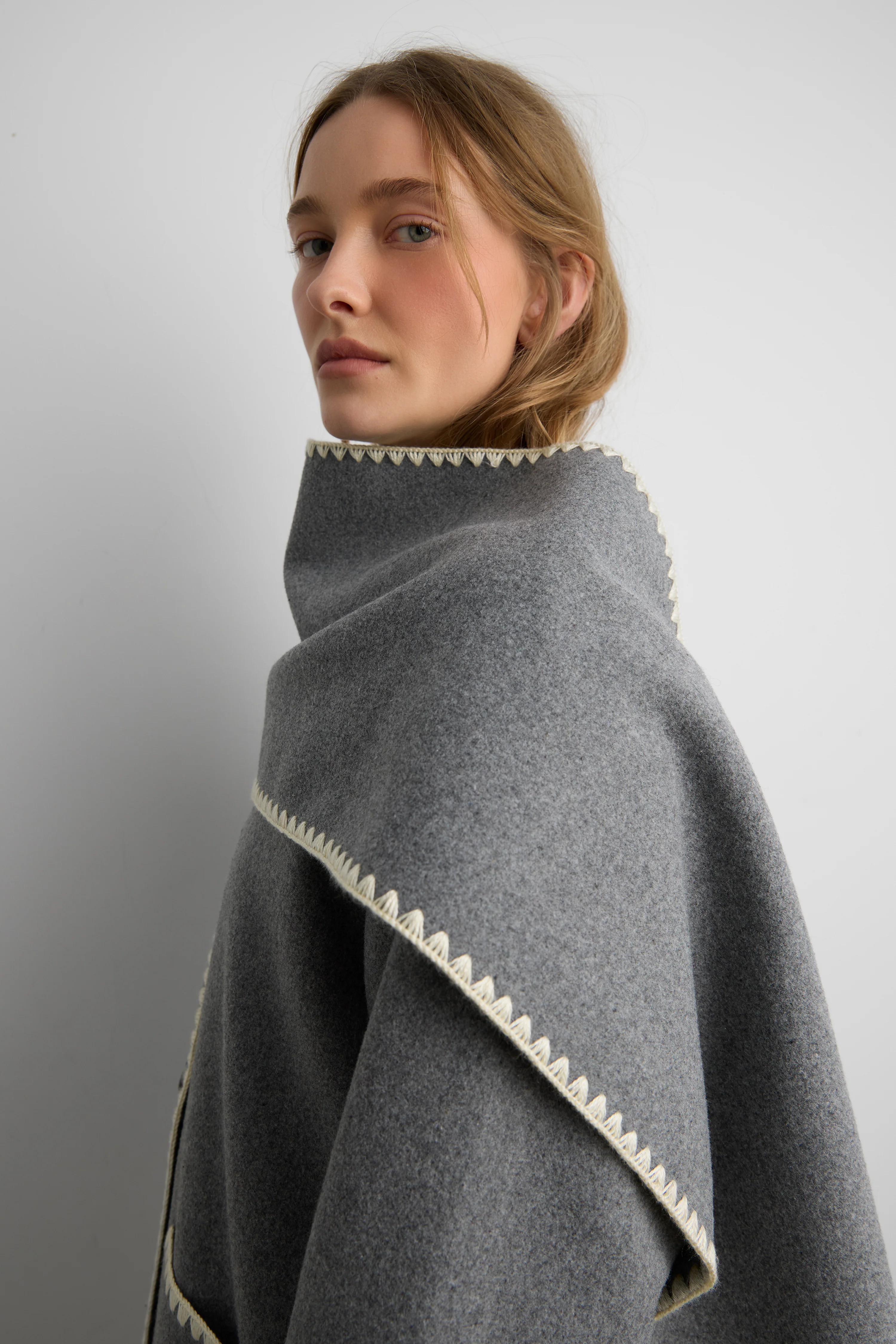 WOOL-BLEND CONTRAST STITCH SCARF JACKE - Image 16