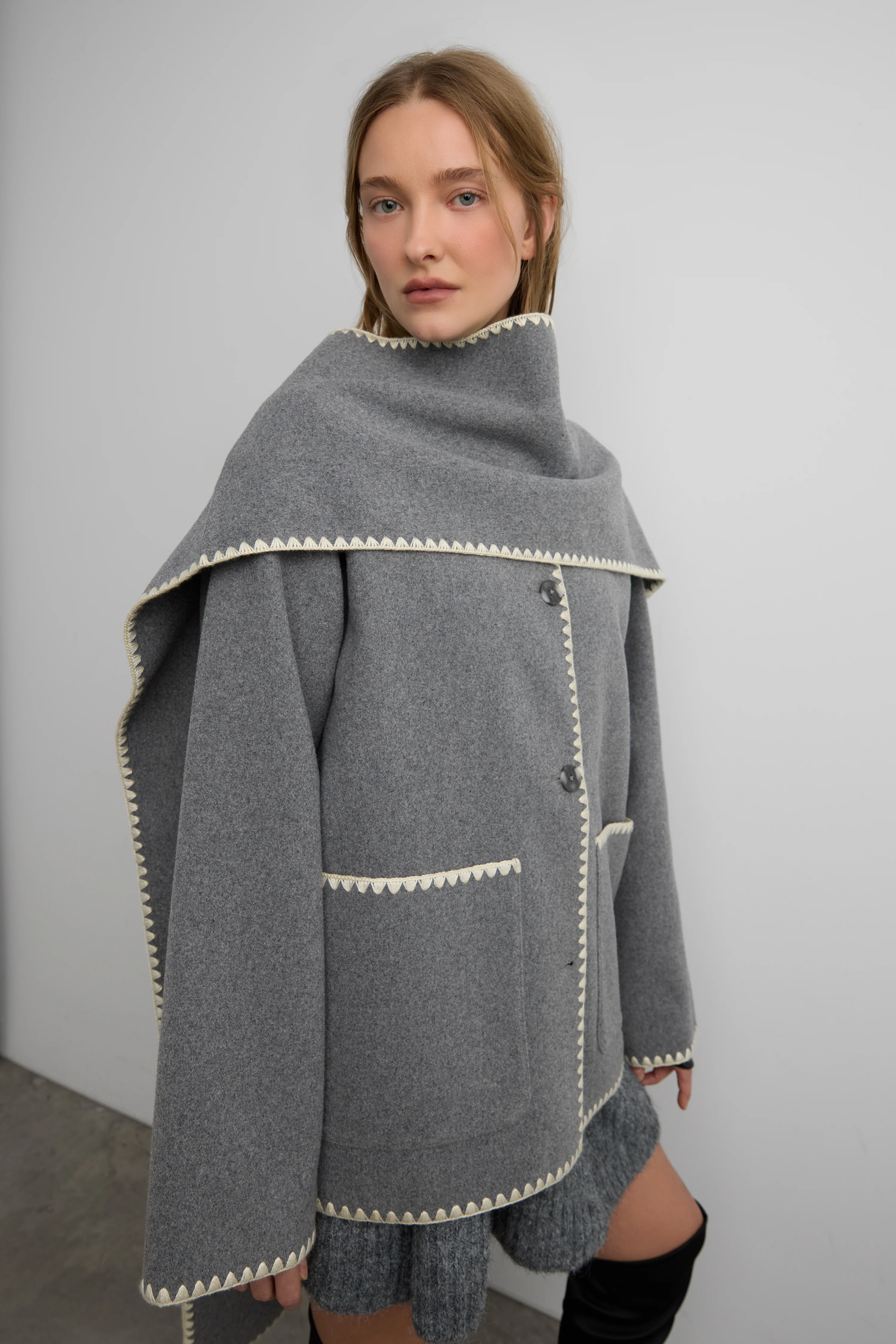 WOOL-BLEND CONTRAST STITCH SCARF JACKE - Image 9